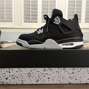 Youth Air Jordan 4 Retro SE Black Canvas Youth Size 5.5. In EXCELLENT condition